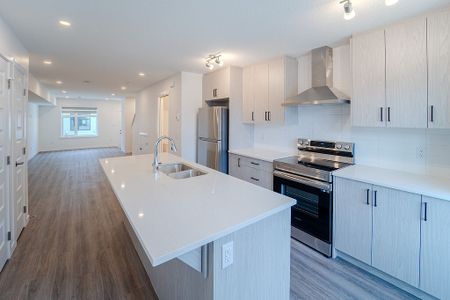 20 Masters Drive SE, Calgary - Photo 2