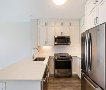 For Lease - 95 Dundas Street Unit# 324, Oakville, Ontario - Photo 5