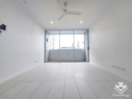 One Bedroom Apartment in the South Brisbane!!! - Photo 1