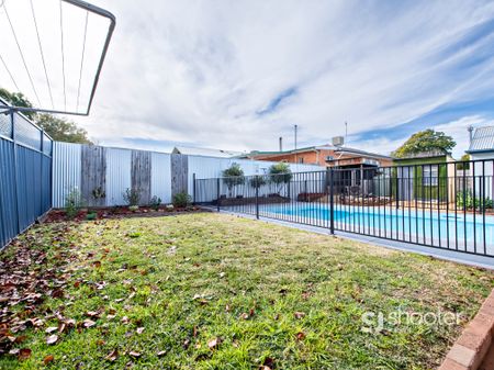 For Rent Tranquil South Dubbo Family Home - Photo 4