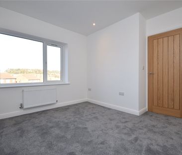 48, Kirkdale View, Leeds, West Yorkshire, LS12 6AR - Photo 5