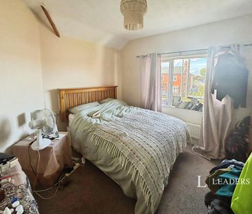 3 bedroom semi-detached house to rent - Photo 3