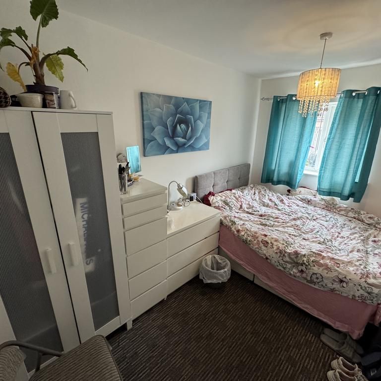 4 bedroom terraced house to rent - Photo 1