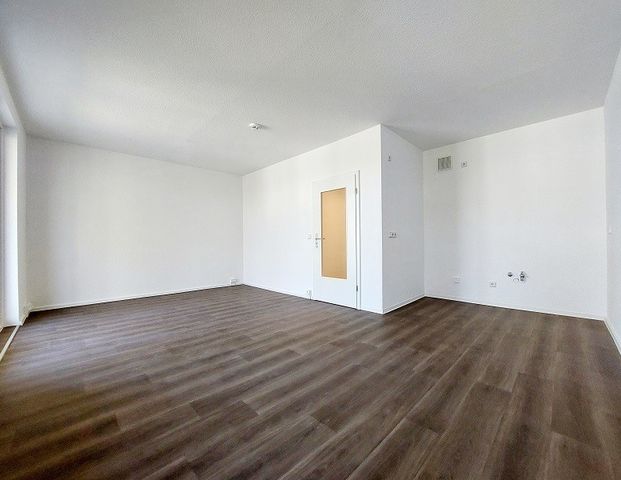 Moderne Wohnung mit Balkon - Foto 1