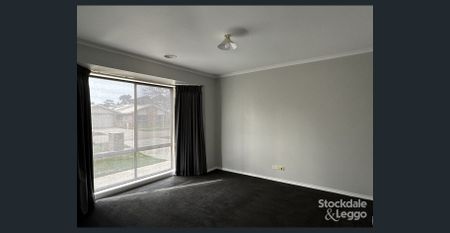 3 Bedroom Home in North Shepparton - Photo 3