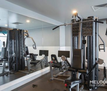 2 BED 1 BATH IN THE HEART OF CBD - WHITE GOODS - Photo 3