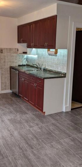 Appartement Sur 2 Niveaux-VieuxAhuntsic! - Photo 1
