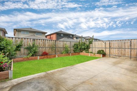 32 Passionflower Street, Marsden Park NSW 2765 - House For Rent | Domain - Photo 3