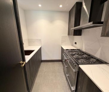 5 bedroom detached house to rent - Photo 3