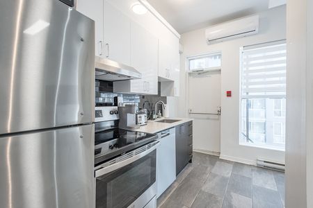 1216 Rue Stanley, #401 - Photo 3