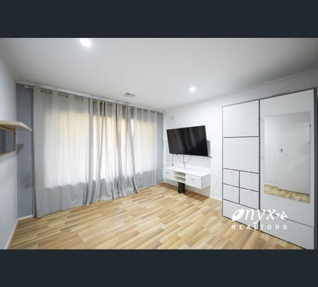 12 Maurine Terrace, Para Vista, SA 5093 - Photo 3