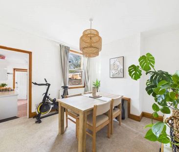 3 bedroom terraced house to rent - Photo 3