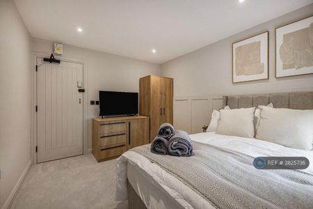 1 bedroom in a house share to rent - Photo 5