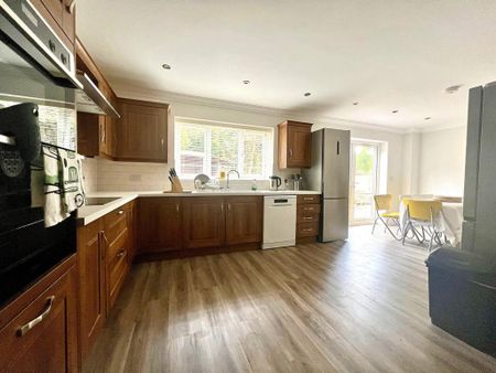 1 bedroom detached house to rent - Photo 4