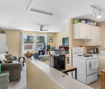 For Lease - 213 Lakeshore Road Unit# 1, Mississauga, Ontario - Photo 5