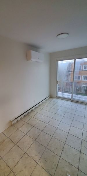 5 1/2 À Louer - Photo 1