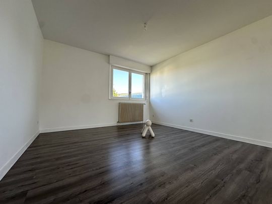 Appartement 5 pièces - - Photo 1