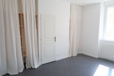 Location Maison 4 pièces 84m² - Photo 4