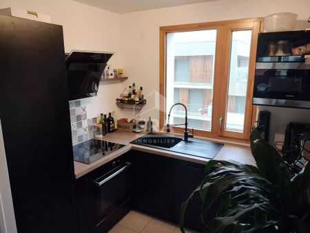 Appartement récent de 3 pièces, meublé à Menucourt, parking couvert, proche Cergy - Photo 3