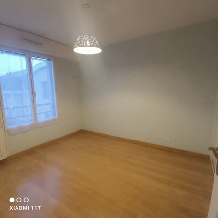 Location Appartement 2 pièces 38m² LES SABLES D OLONNE 85100 - Photo 3