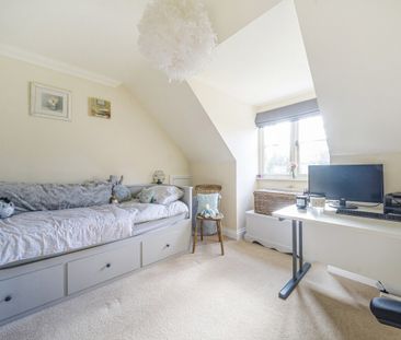 4 bedroom detached house to rent - Photo 4