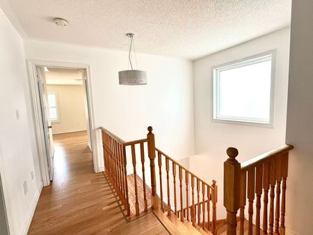 For Lease - 165 Warwick Crescent Unit# Main and Upper, Newmarket, Ontario - Photo 3