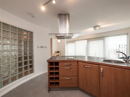 2 bedroom apartment to rent - Photo 5