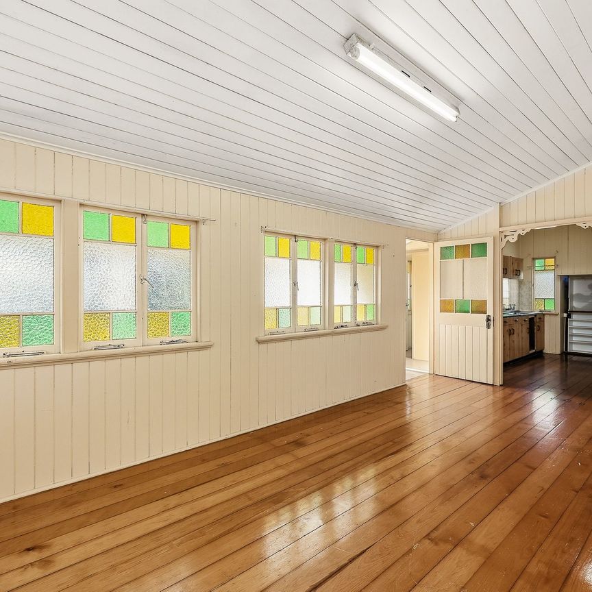 Lovely 2 Bedroom Cottage in Berserker - Photo 1