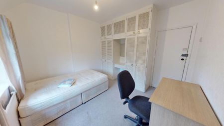 5 bedroom semi-detached house to rent - Photo 4