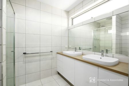 WHITE BOX RISE FAMILY HOME - Photo 5