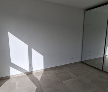 Location Appartement 3 pièces 61m² MARSEILLE 12ème - Photo 2