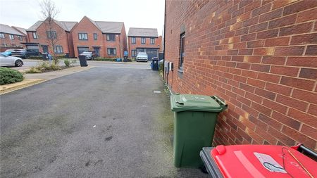 3 Bedroom House To Rent - Photo 2