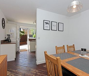 3 bedroom semi-detached house to rent - Photo 5