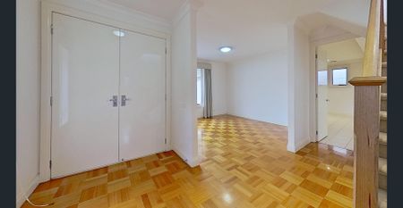 FAMILY SIZED TOWNHOUSE” - Photo 4