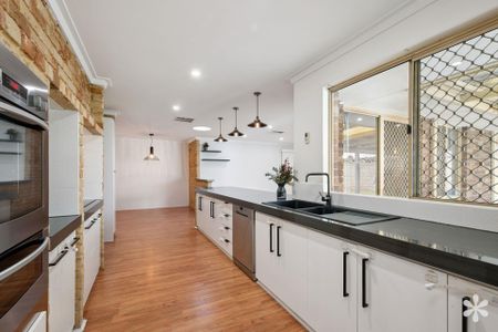 24 Hollingsworth Way - Photo 4