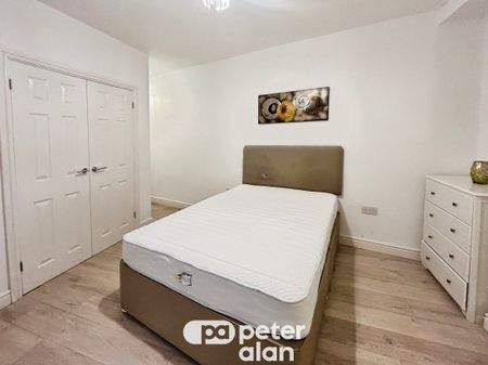 Swan Street, Llantrisant, PONTYCLUN - Photo 5