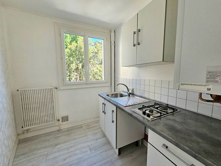 Location Appartement 2 pièces 34m² BEAUMONT 63110 - Photo 4