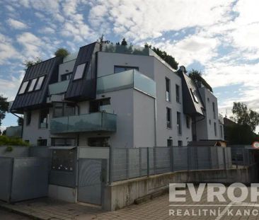 Plně vybavený luxusní byt 3+kk v Kateřinkách se dvěma balkony, skle... - Fotografie 6