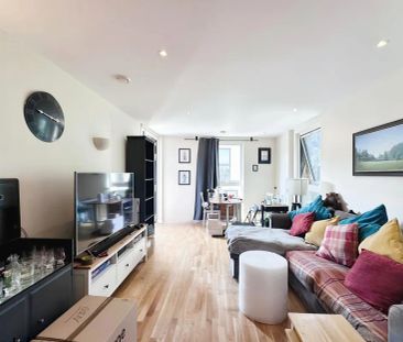 Burgess Springs, CHELMSFORD - Photo 1