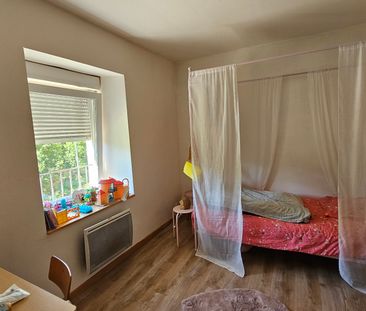 Location Appartement 4 pièces 80m² - Photo 4
