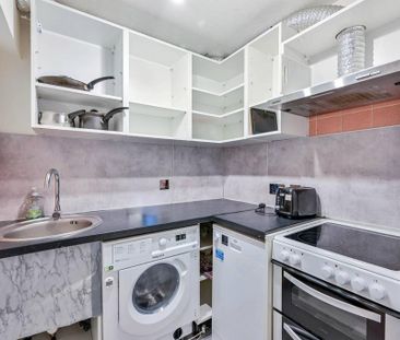 1 bedroom flat to rent - Photo 5