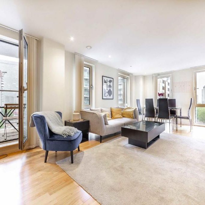 3 bedroom flat to rent - Photo 1