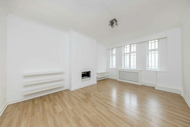 Edwardes Square, Kensington, W8 - Photo 1