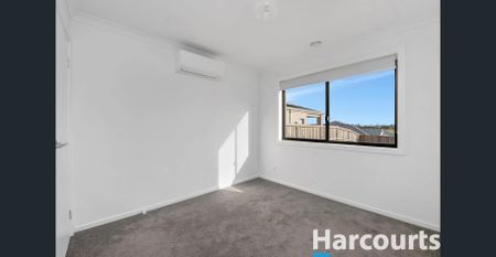 Generous Family Home Near To Park - Photo 3