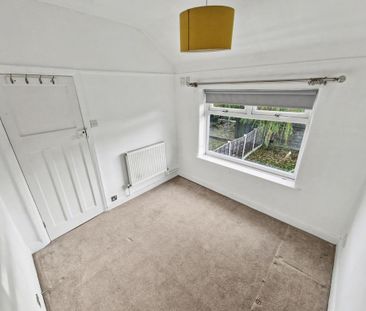 2 bedroom semi-detached house to rent - Photo 5