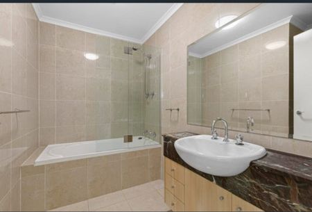 Wollstonecraft - Photo 2