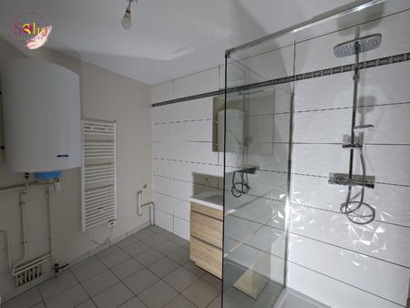 Location Appartement 2 pièces 44m² COGNAC 16100 - Photo 4