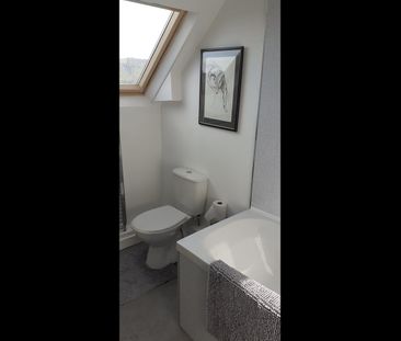 2 Bed Flat, Harehills Avenue, LS7 - Photo 6