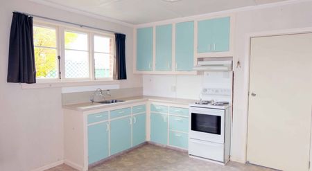 NORTH END HOME - Photo 4