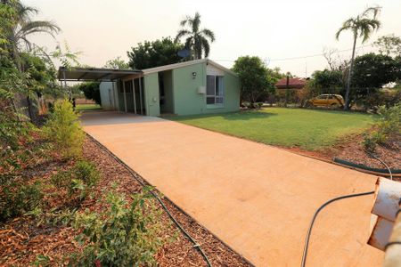 Well maintained family home!! - Photo 3